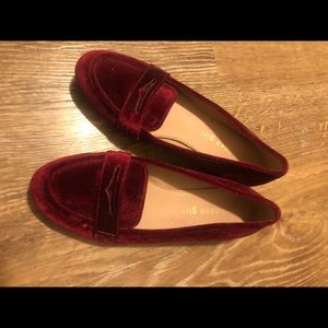 Burgundy velvet madden girl flats
